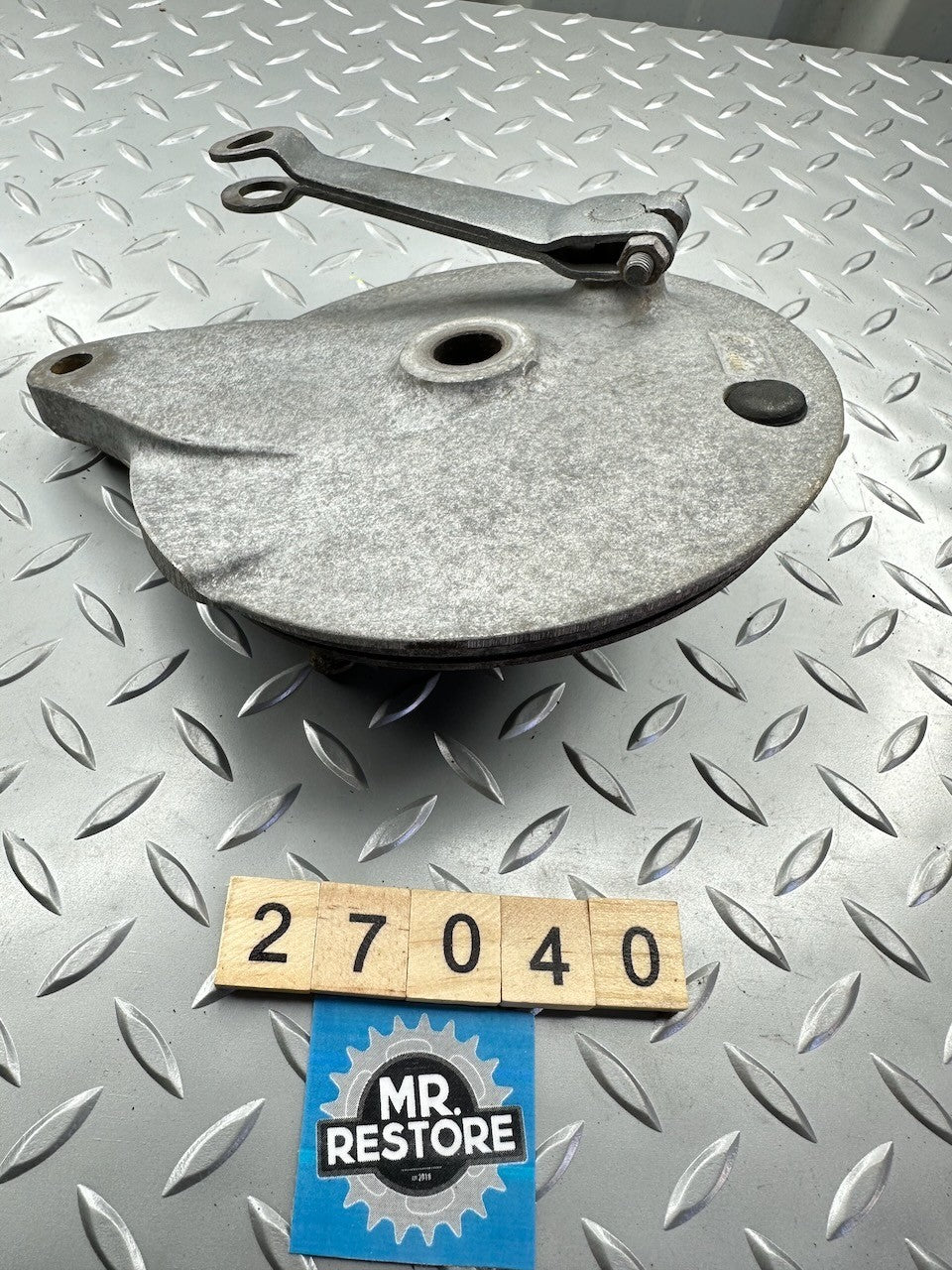 Yamaha AG100 1975 Rear Brake Back Plate & Lever