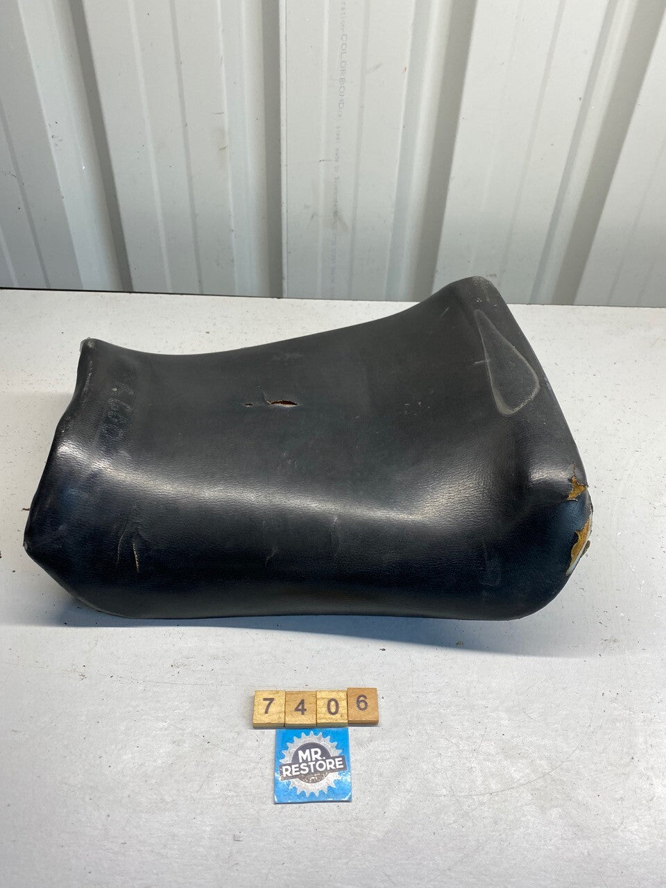 Suzuki GSXR1100 1989-1990 45100-40C-00 Riders Pilot Seat