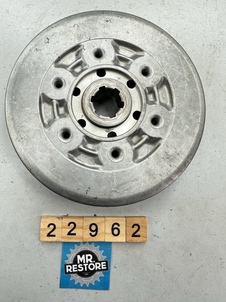Yamaha XS400 '82-83' Clutch Boss Hub 12R-16371