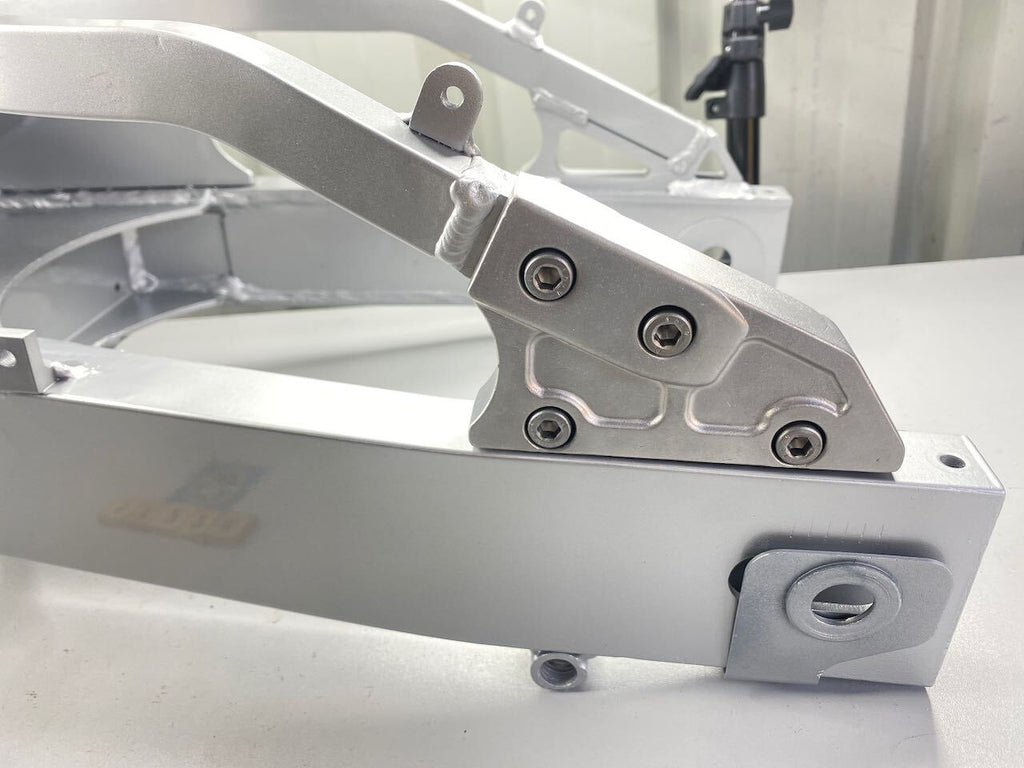 Kawasaki ZXR750 H1 1989 Swing Arm & Parts (reconditioned)