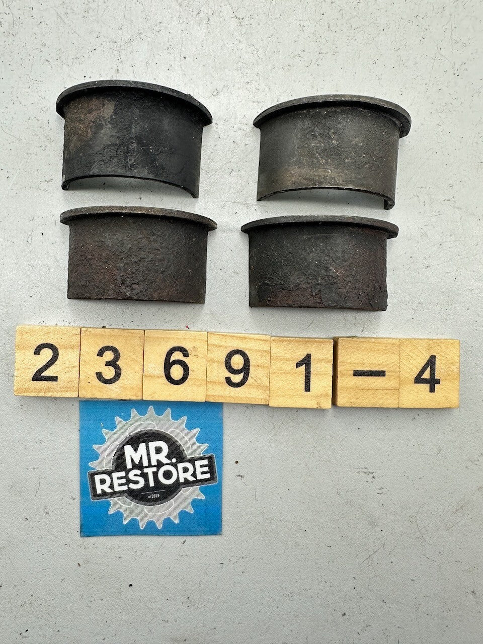 Kawasaki ZZR250 ZX250 EX250 GPX250 EL250 Exhaust Pipe Collar (x4) 92143-1006