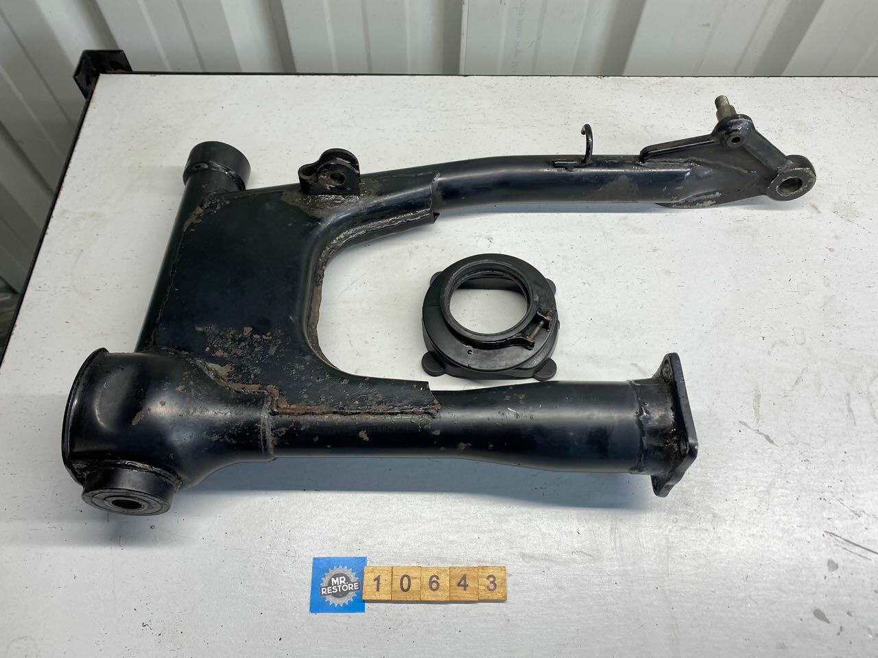Kawasaki GT750 1982 Shaft Swing Arm, Boot & Clip