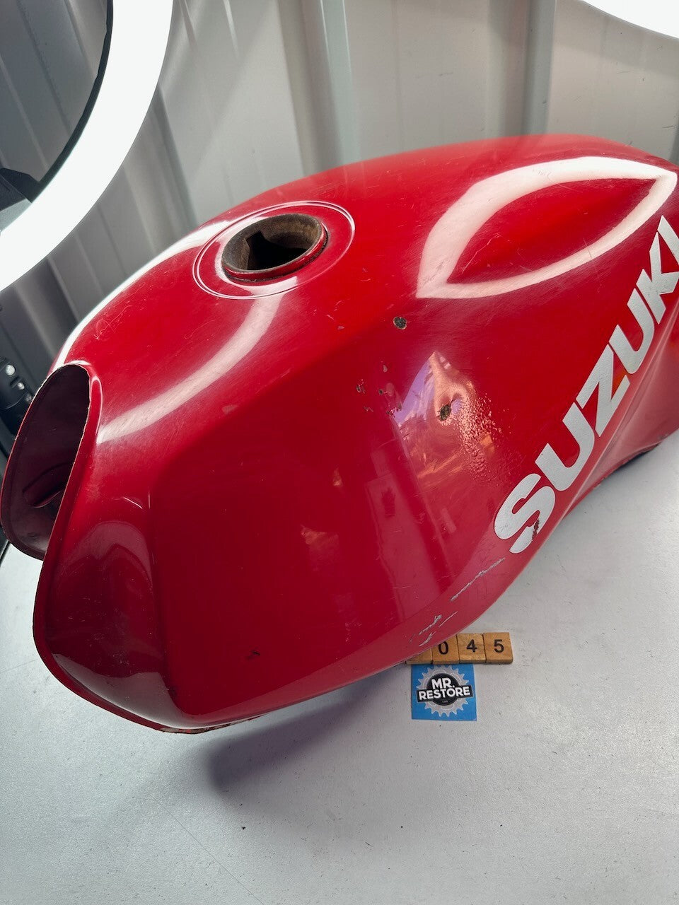 Suzuki GSX400 E Z GSX250 Fuel Tank