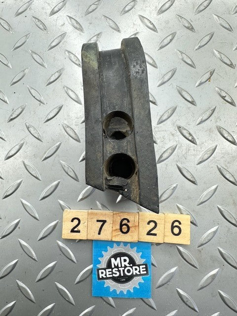 Yamaha TY250 TY175 TY125 TY320 Fuel Tank Locating Damper OEM 434-24183