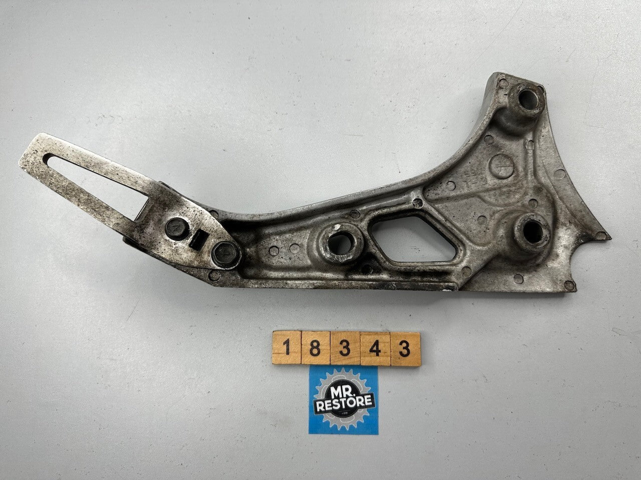 Suzuki GR650 1983-84 L/H Pillion Foot Rest Muffler Bracket 43821-15500