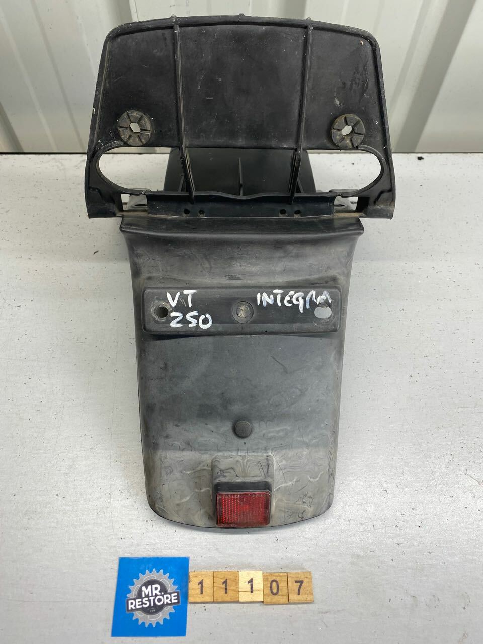 Honda VT250 Integra Rear Fender Reg Plate Holder 9018-KM3-0100