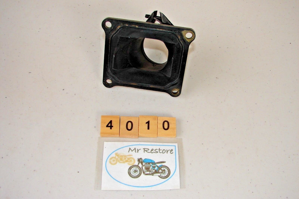 Suzuki RM125 1990 Inlet Manifold carb holder