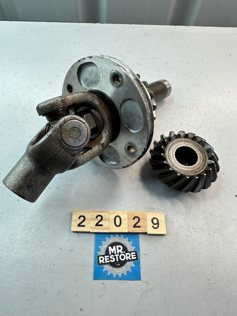 Yamaha XJ900S Diversion 1995-02 Middle Drive Gear & Joint Yoke