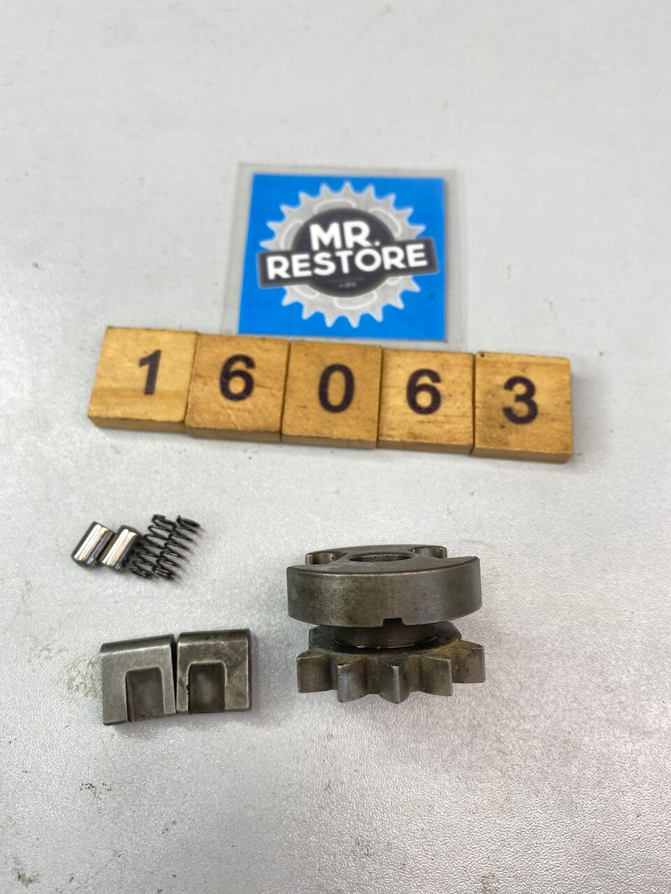 Suzuki Many Models Cam Driven Gear & Parts 25322-31301