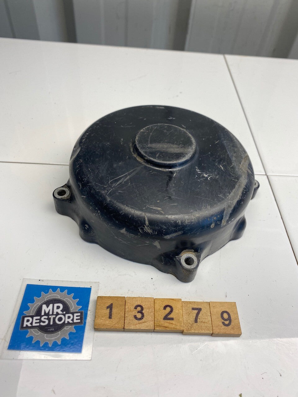 Yamaha IT400 YZ400 D IT250 E Crankcase Ignition Cover 1W4-1541100