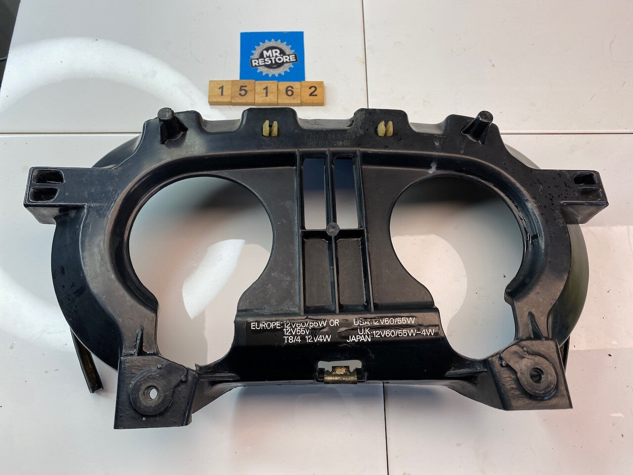 Suzuki GSXR1100 GSXR750 GSX750 Headlight Housing & Gasket 35240-06B00