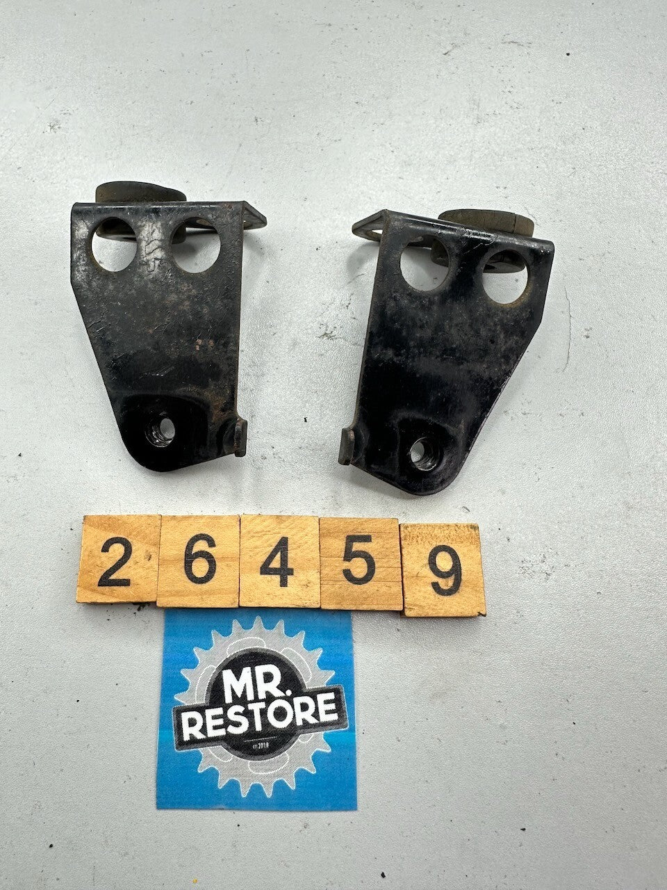 Honda VF1000 '84-85' Headlight Stay Brackets (Pair) 61501-MB6  61502-MB6
