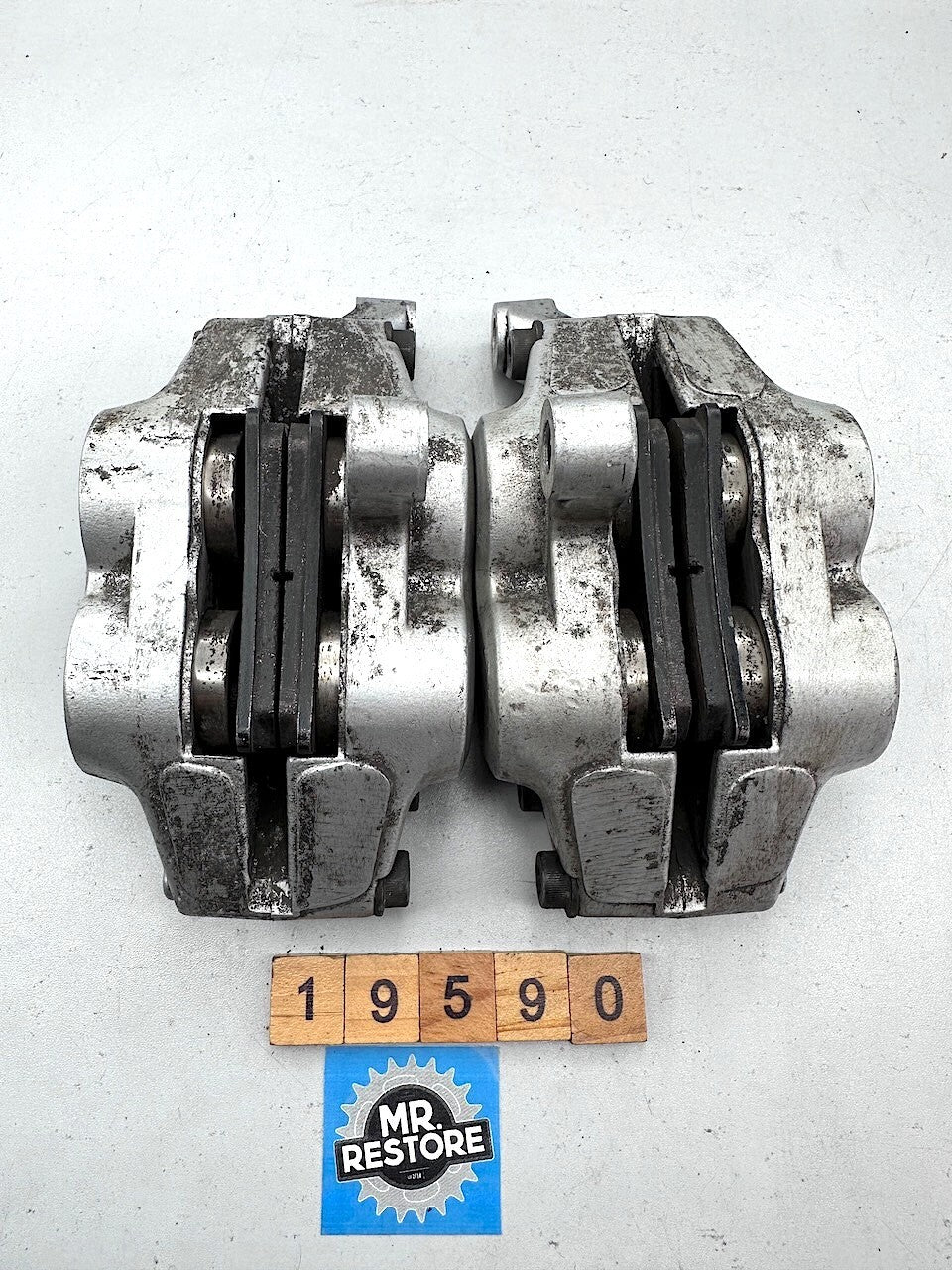 Yamaha FJ1200 "91-93" TDM850 "91-95" Front Brake Callipers 3XW-2580T  3XW-2580U