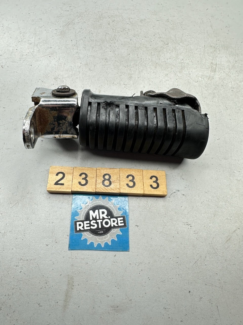Honda CB750 '79-82' Left Footrest Peg & Rubber 50630-438
