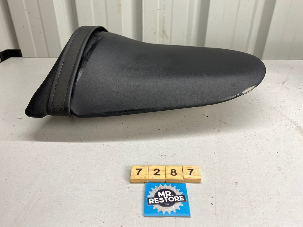Kawasaki Z750 Z1000  ZX600 ZX636 Pillion Seat 53066-1074