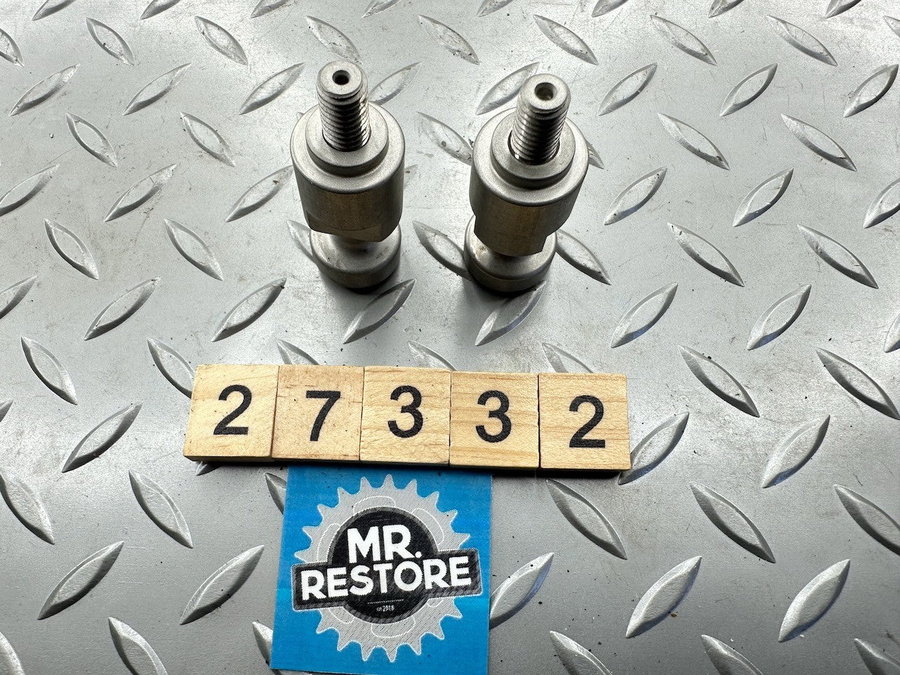 BMW F650GS '99-07' G650GS Luggage Pins With Nut (Pair) 77428523268