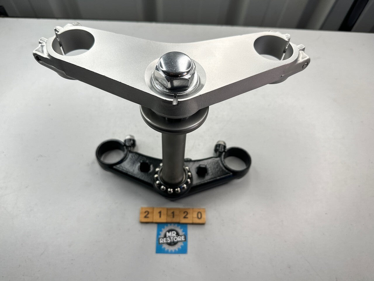 Honda CBR250R MC19 Fork Triple Tree Clamp - (reconditioned)