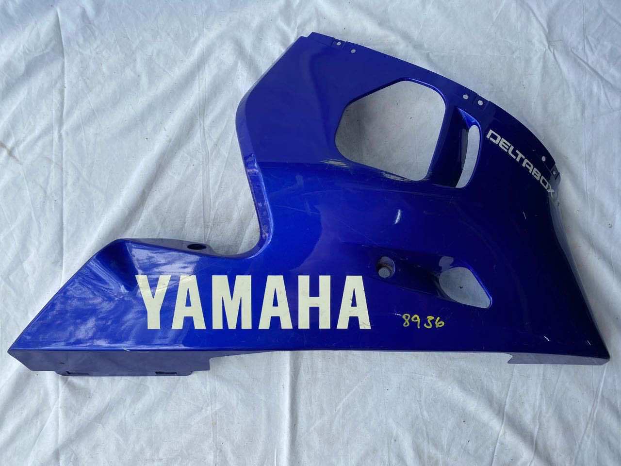Yamaha R6 YZF 98-02 R/H Lower Fairing Panel 5EB-28395 Blue