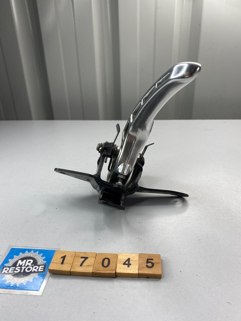 BMW R1100RT Seat Release Handle (Authorities)