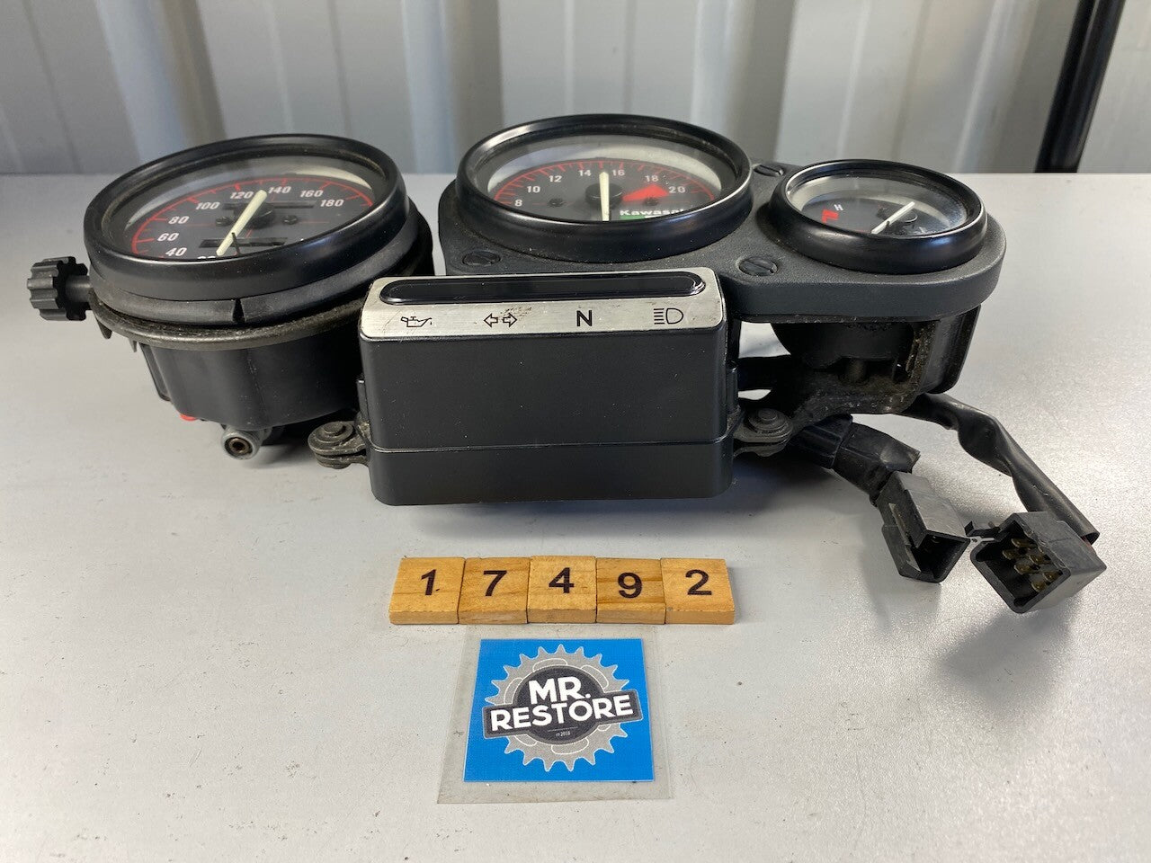 Kawasaki ZX2RC Dashboard Meters Instruments KMH -Tested