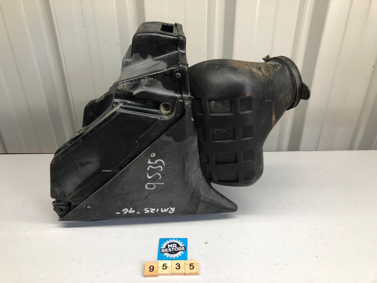 Suzuki RM 125 1996 Air Box 13700-36E00