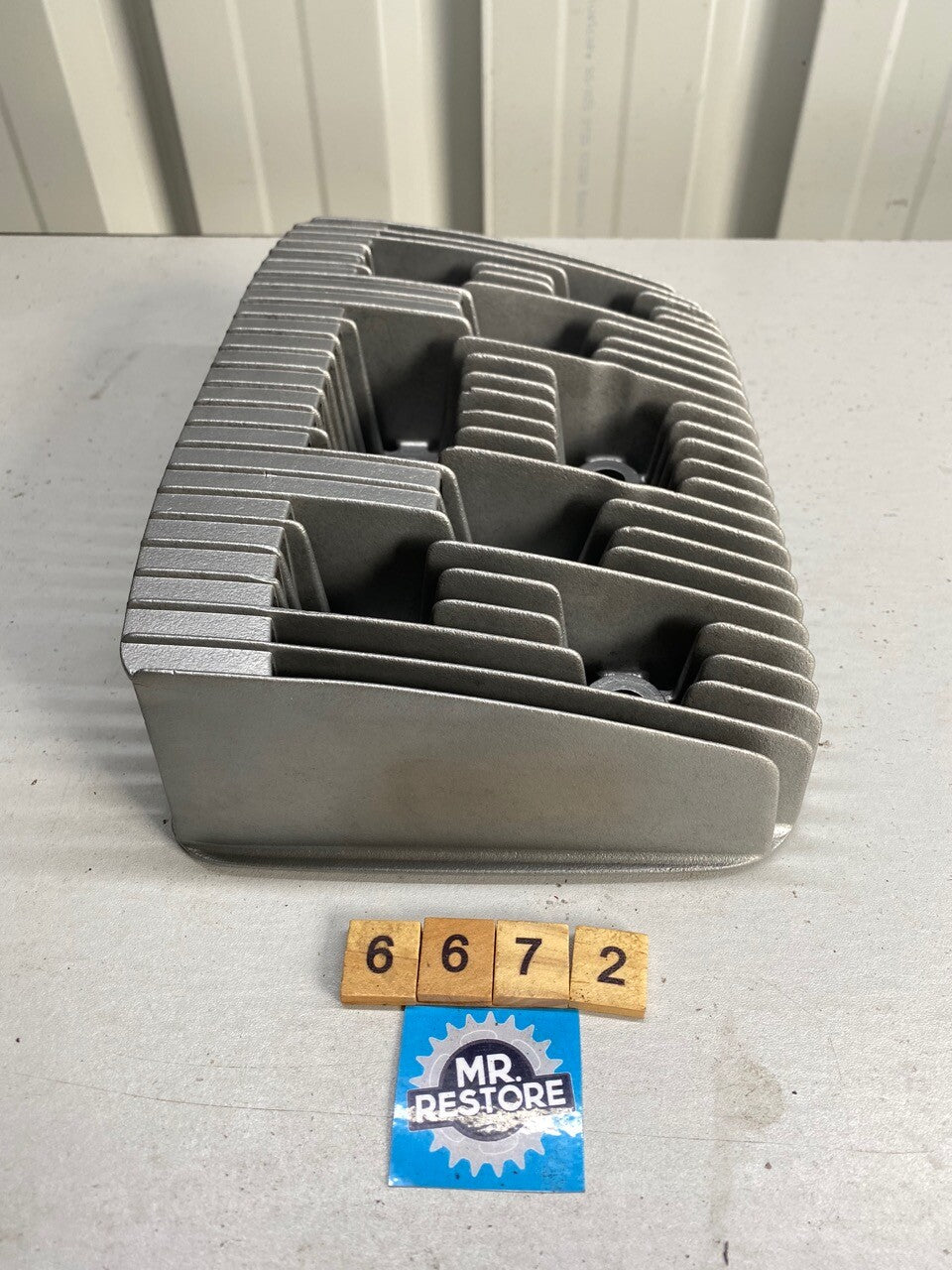 Suzuki GT250 A - 1973-1977 Cylinder Head - Vapour Blasted
