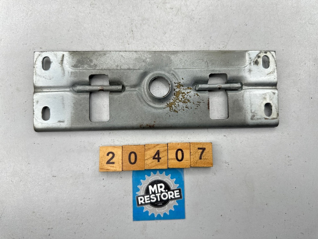Suzuki GSX400 GSX250 GS450 CS125 Seat Clam Plate 45124-44400
