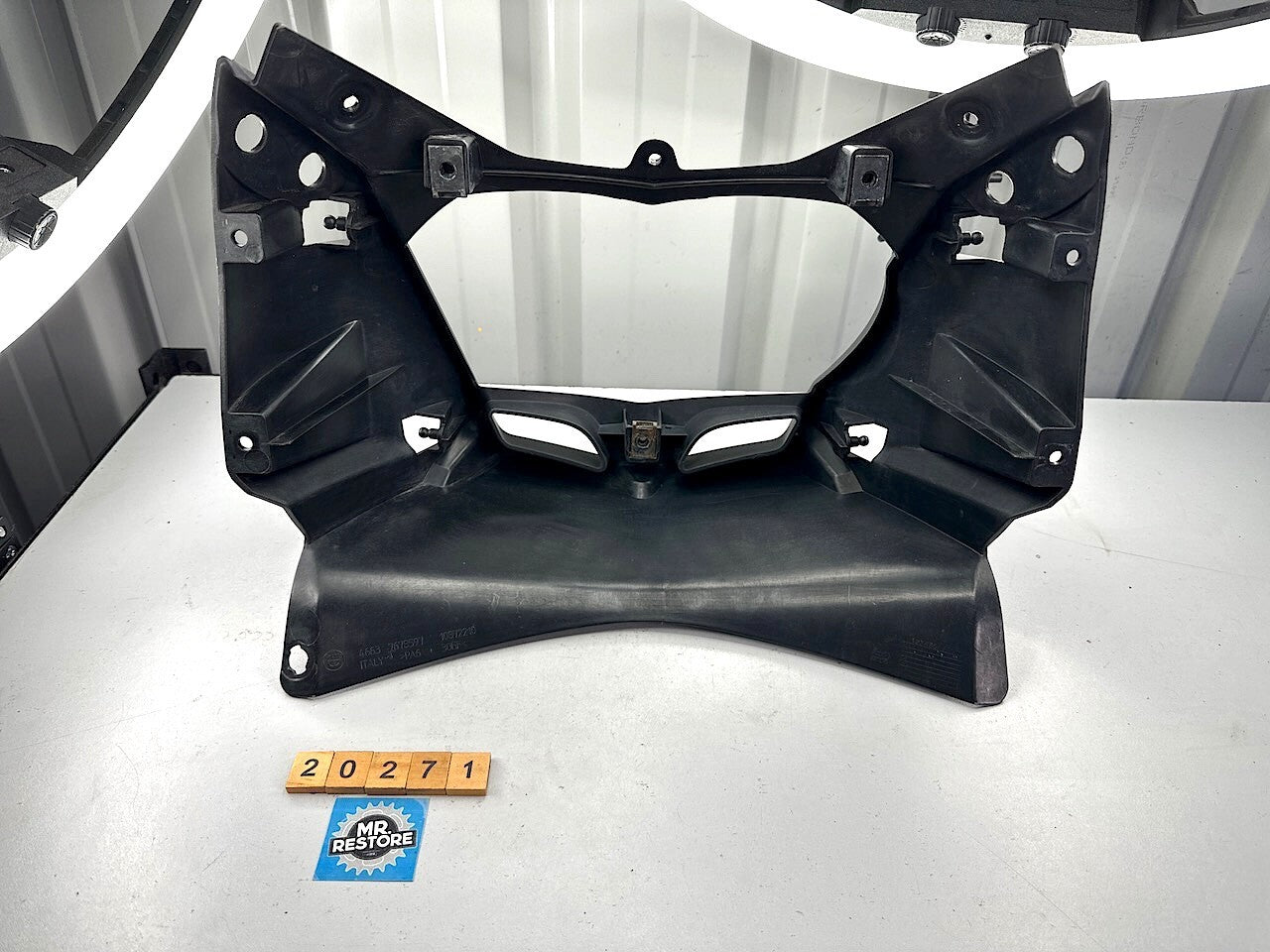 BMW F800S Front Fairing Air Intake Cover Trim Panel 46637678597