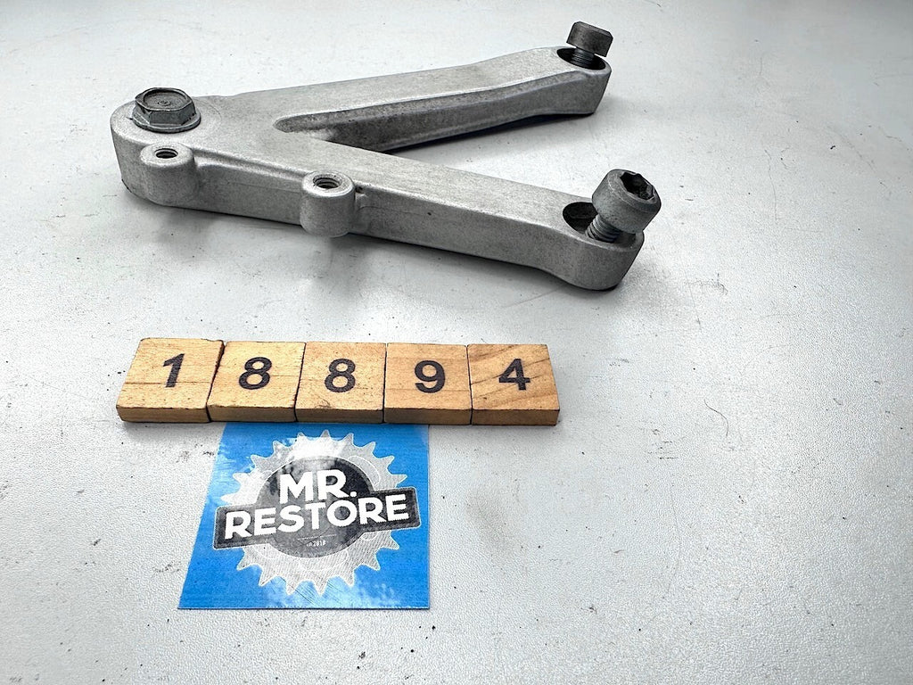 Honda CBR250RR MC22 L/H Footrest Foot Peg Bracket & Fixings OEM 50700-KAZ