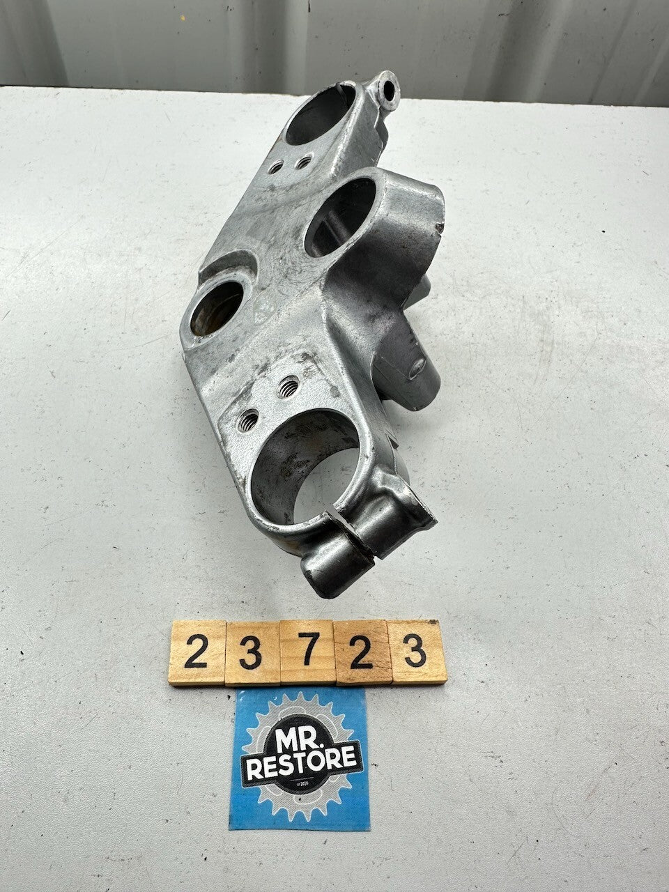 Kawasaki ZZR250 ZX250 EX250 Upper Triple Tree Fork Clamp 44039-1202-GD