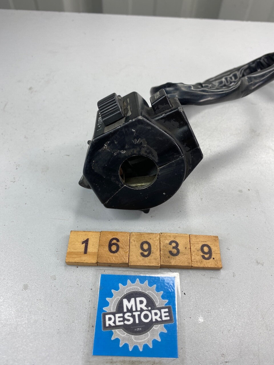 Yamaha RZ350R RZ250 R RD250 RD350 R YPVS L/H Handlebar Switch 