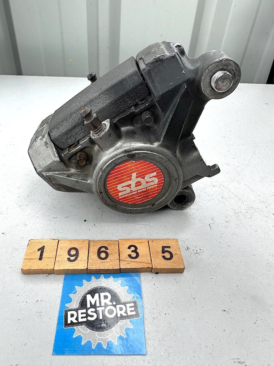 Yamaha FJ1200 XJ900 Rear Brake Calliper 1FW-25810-50