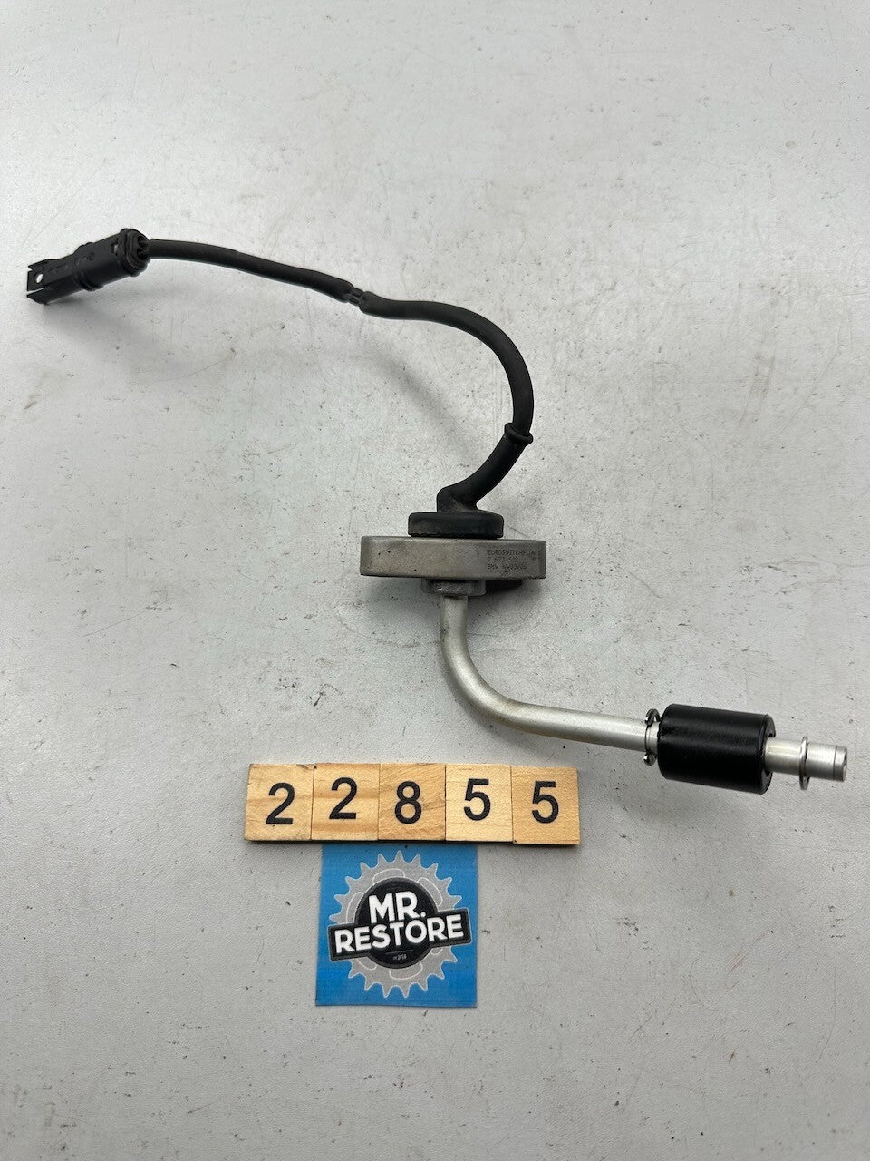 BMW R1200GS / ADV R1200R R1200S R1200RT R900RT Oil Level Sensor 13627673502