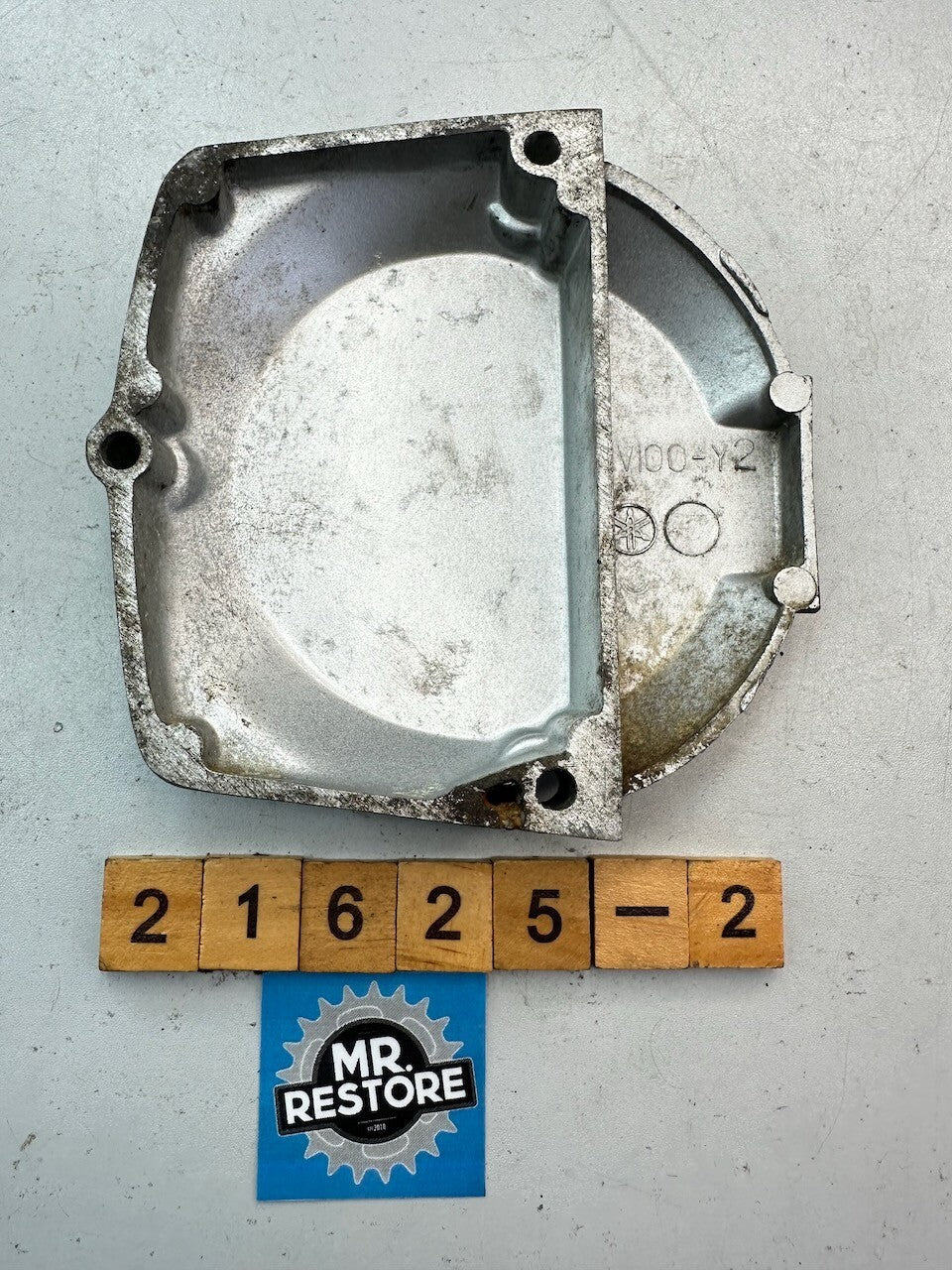Yamaha RX125 Oil Pump Cover 1V1-15416-00