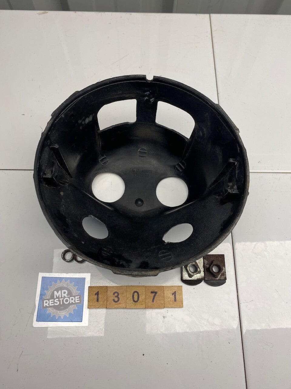 Suzuki DR250 DR125 TS125 Headlight Bowl OEM 5181-25 51811-38210-019