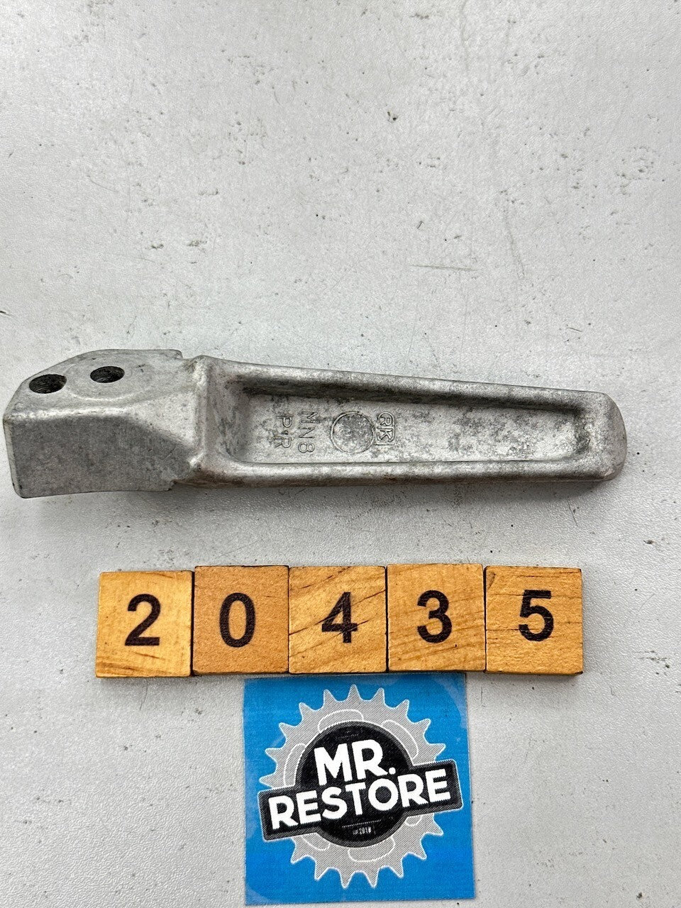 Honda CBR250R MC19 CBR1100 CBR900RR Fireblade - R/H Pillion Foot Peg Footrest