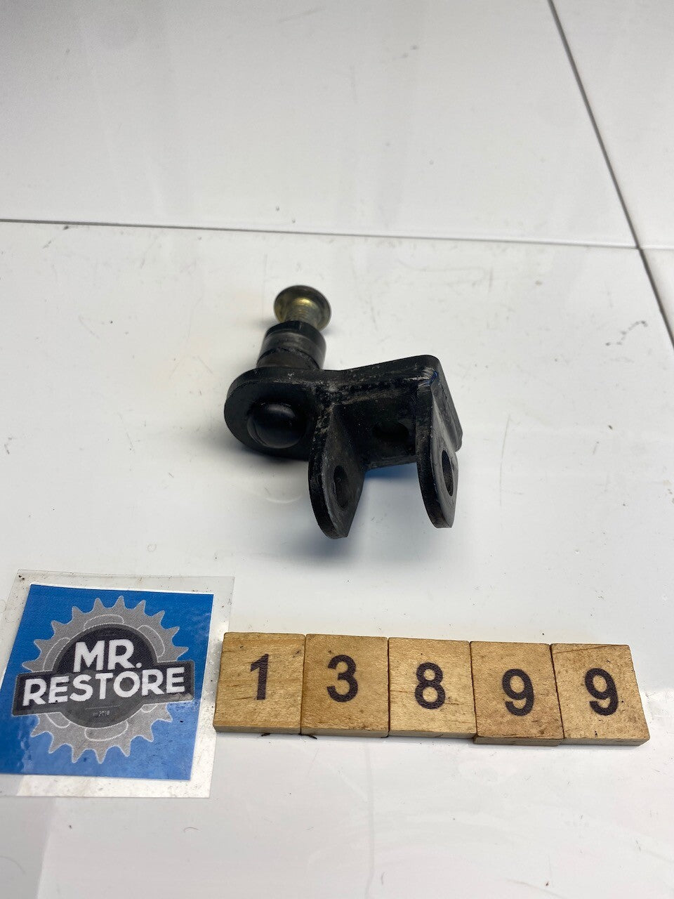Triumph Daytona 900 Gear Selector Rear Set Mount