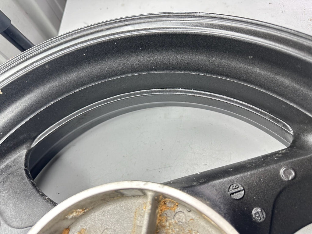 Honda VTR1000F 98-00 OEM Rear Wheel 17 x 5.50 (72R)