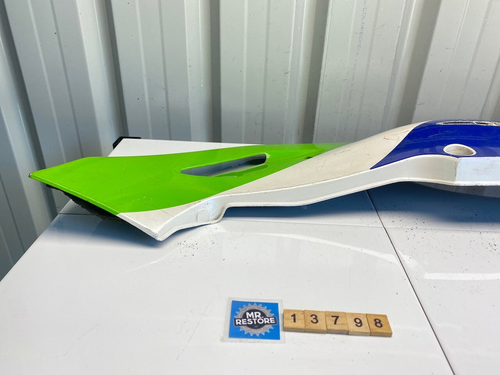 Kawasaki ZXR750 H1 L/H Rear Tail Side Cover 36001-1408