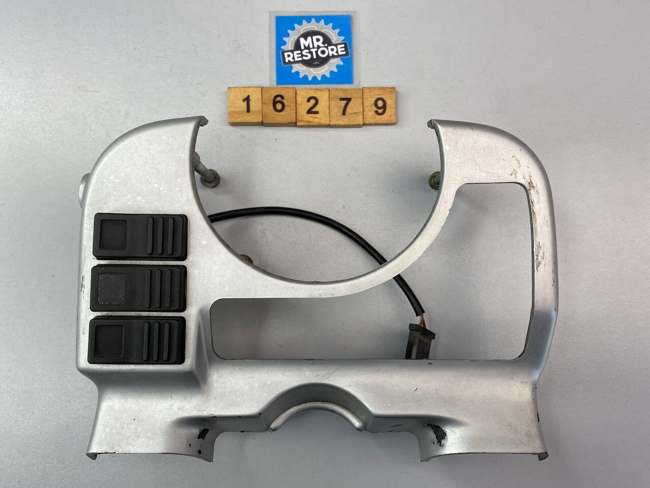 BMW R1100R R850R Dashboard Support Meters Surround 62 21 2 306 439