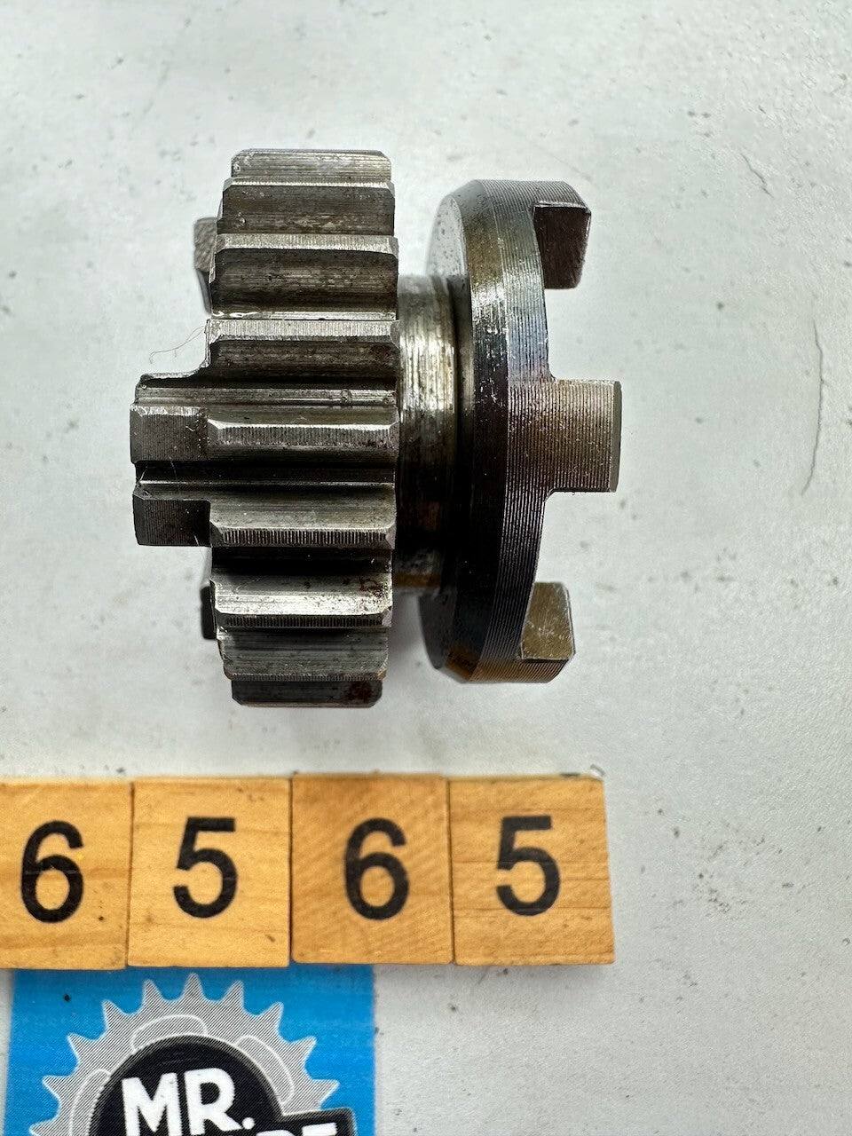 Kawasaki KH500 H1 Mach III Transmission Drive Shaft 3rd Gear 13132-014