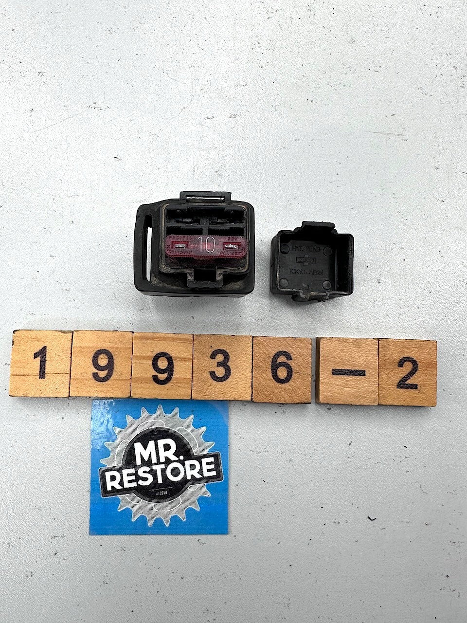 Suzuki RGV250 10A Head Tail Light Fuse Box