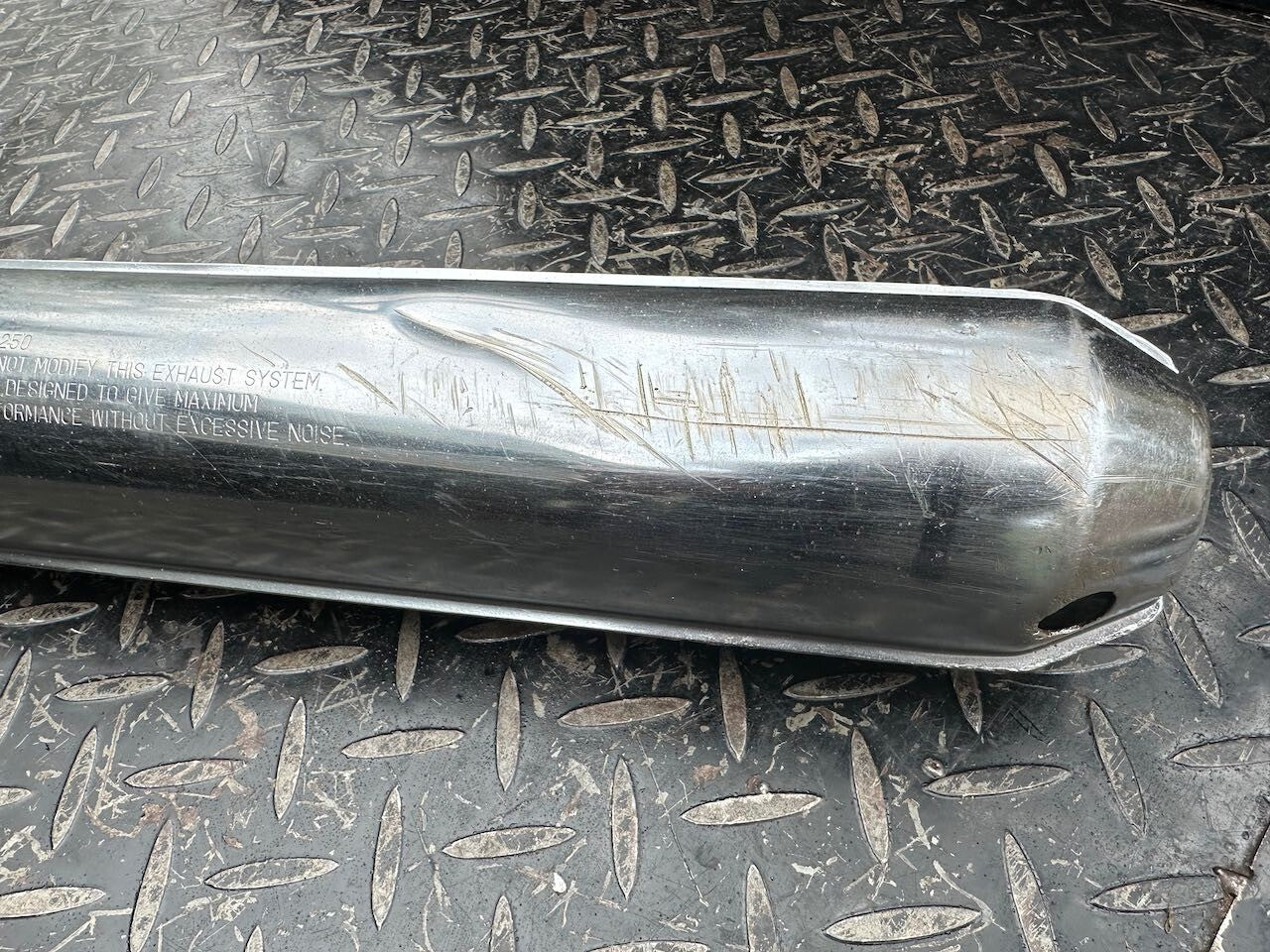 Suzuki GT250 L/H Exhaust Pipe Silencer Muffler & Baffle