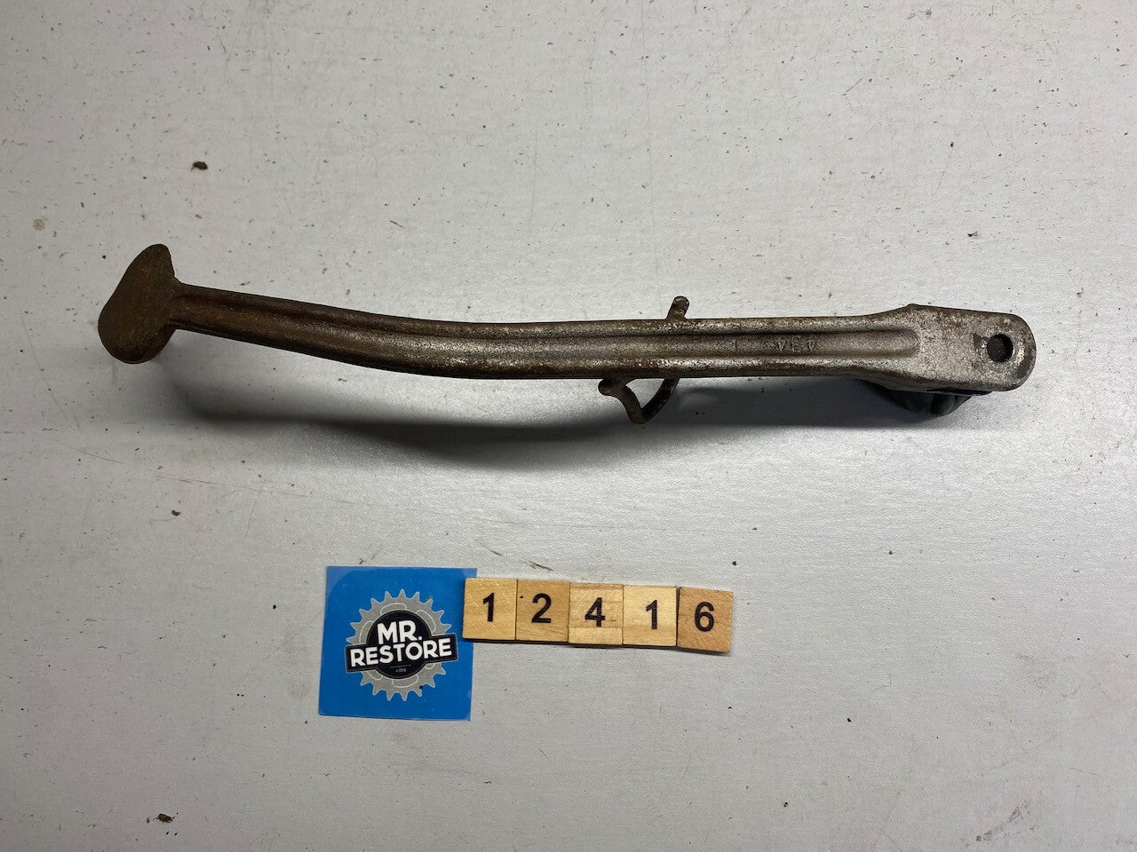 Kawasaki GPZ550 Side Stand & Bolt (434)