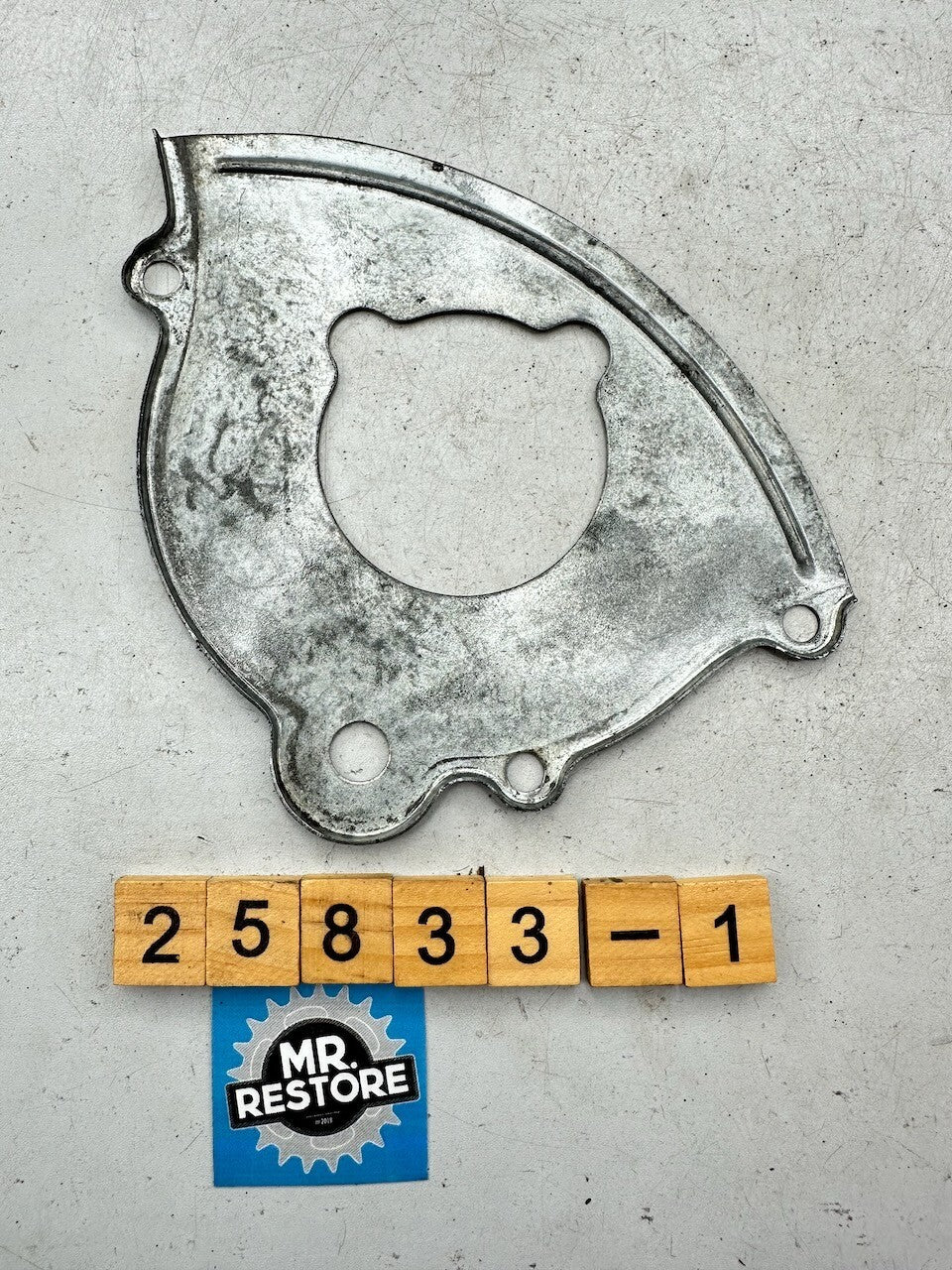 Kawasaki Z1000 KZ1000 Z900 KZ900 Z1 Engine Sprocket Cover 14024-008