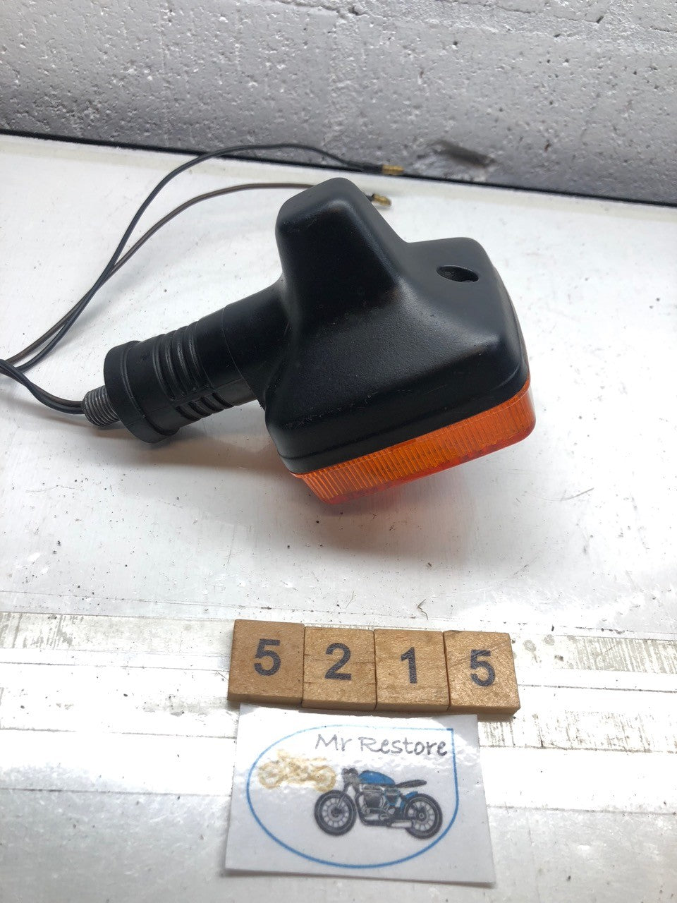 Yamaha TDR 250 XT 600 OEM Rear Left Indicator