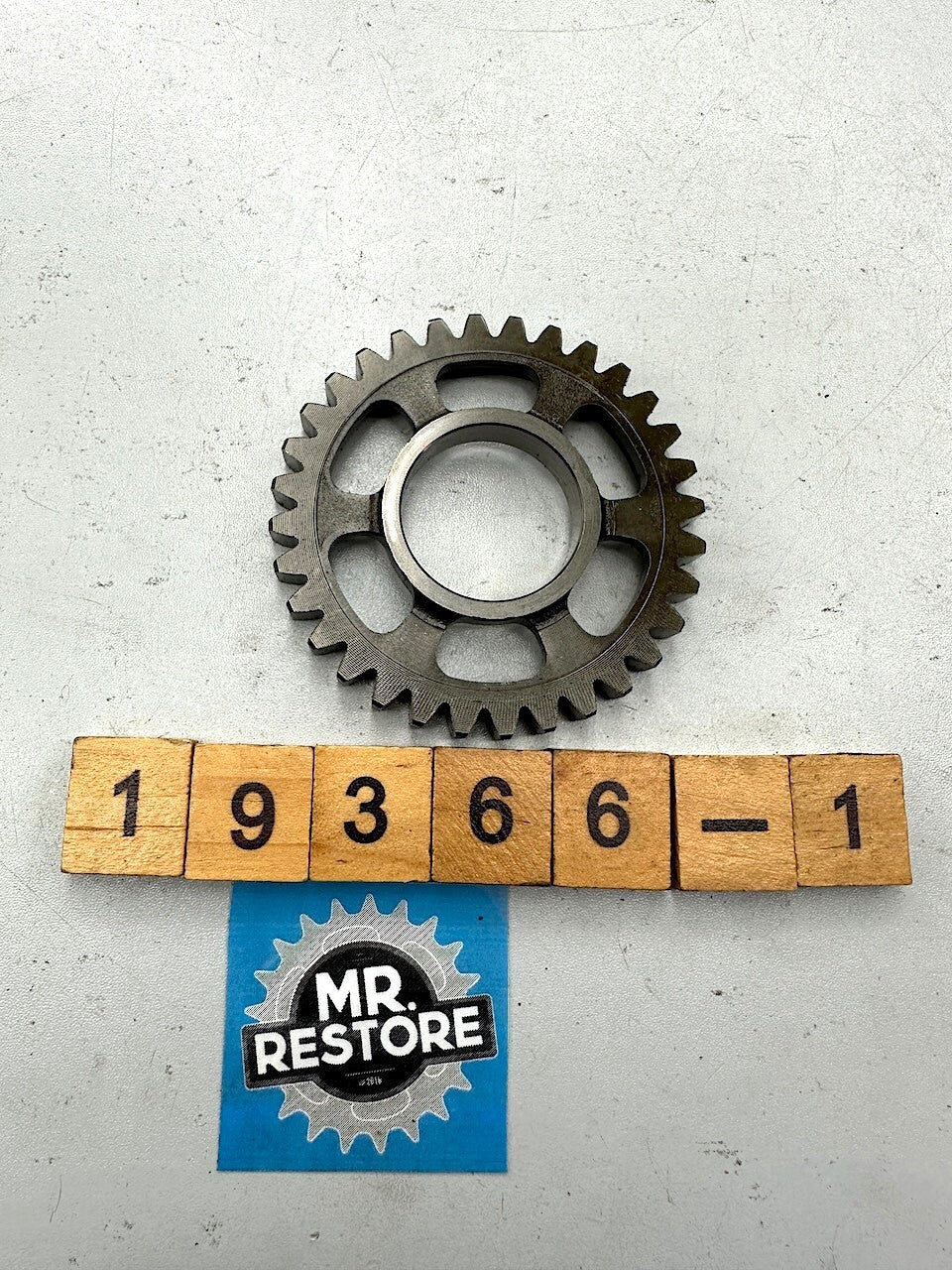 Honda CBR250RR MC22 Transmission Countershaft 4th Gear (32T) 23481-KY1-010