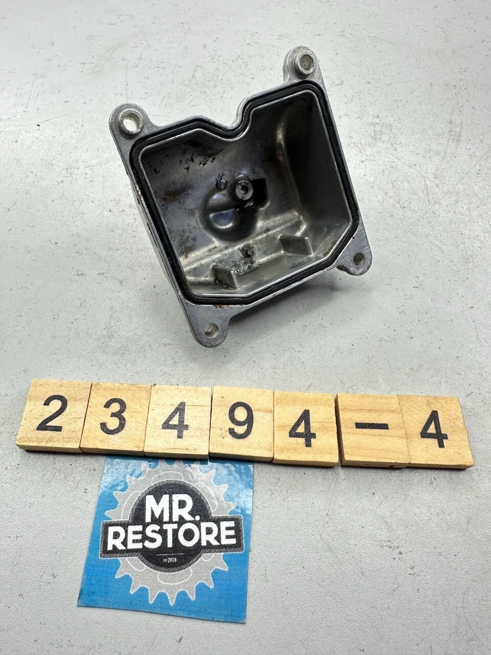 Kawasaki ZX1000 GPZ1000RX '86-88' Float Chamber Bowl 838