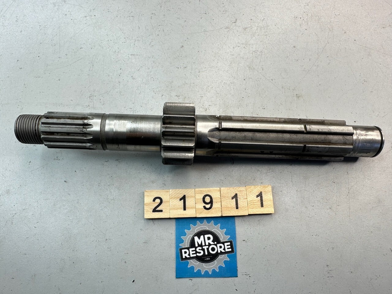 Kawasaki GPZ1100 Z1100 KZ1100 Z1000 KZ1000 Transmission Input Shaft 13127-1034