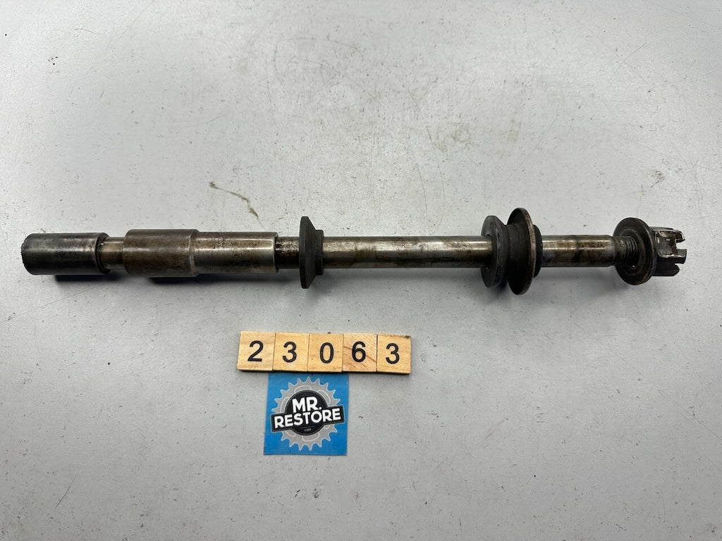Suzuki GS650 Katana GS450 Rear Wheel Axle & Spacers 64711-34200